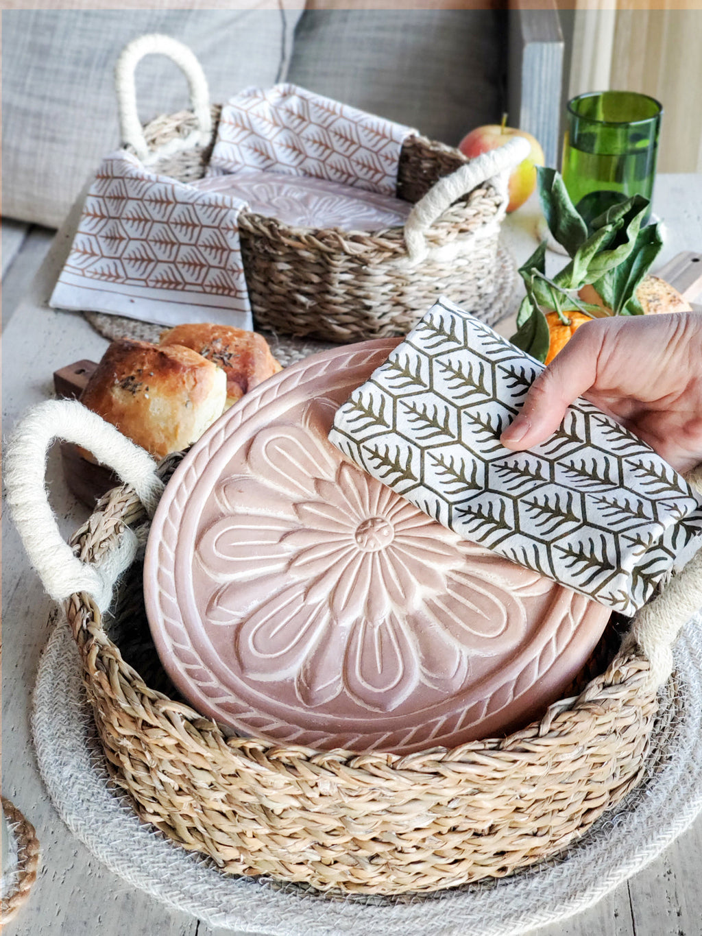 Bread Warmer & Basket Gift Set with Tea Towel - Vintage Flower
